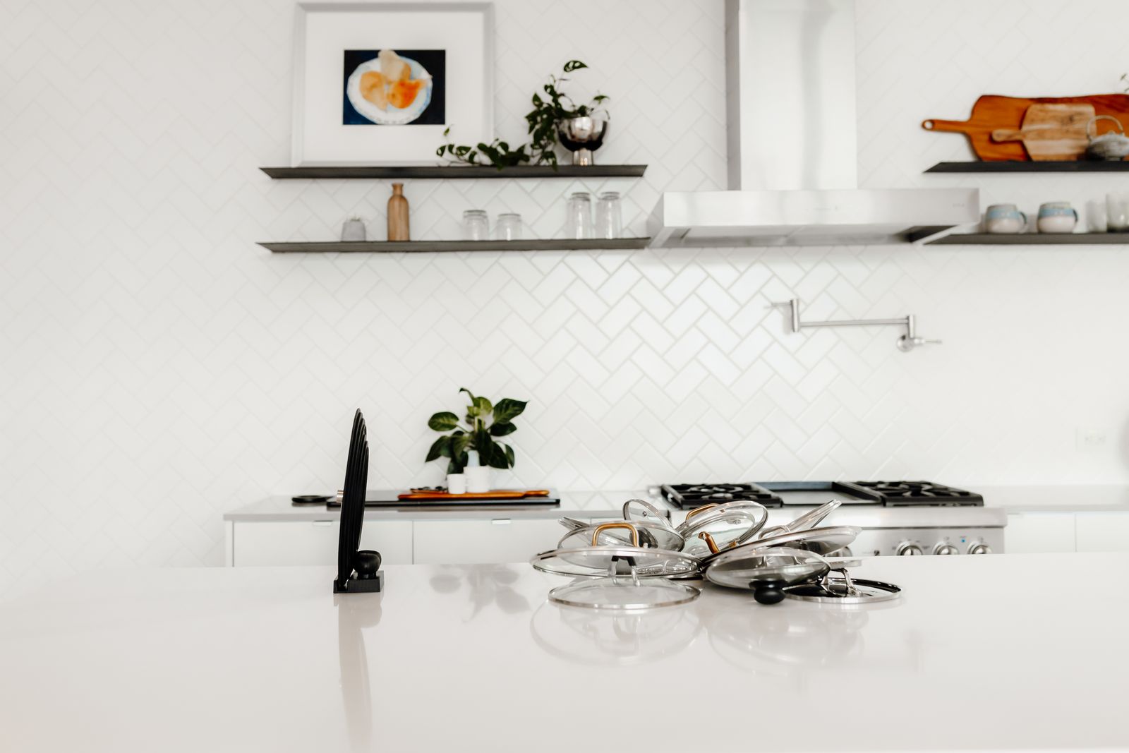 Before and after — messy lids vs clean Liddy setup