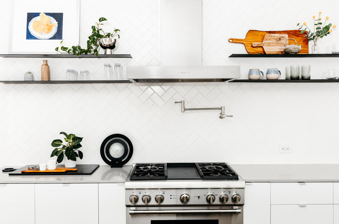 Beautiful Kitchen with Liddy Lids